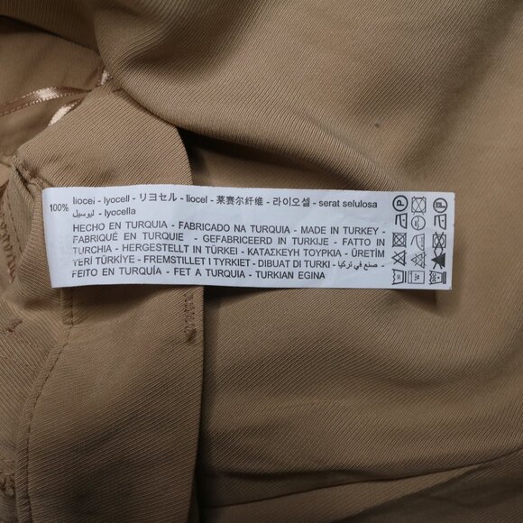 Zara Women's Pleated High Waisted Shorts in Camel Brown, size Extra Small - Picture 11 of 11